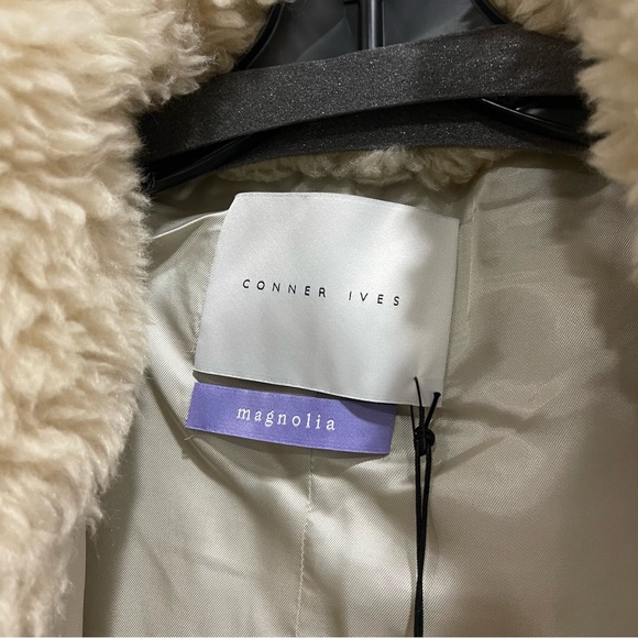 Conner Ives | NWT! Fur Chubby Gilet Size: Medium - Picture 6 of 9